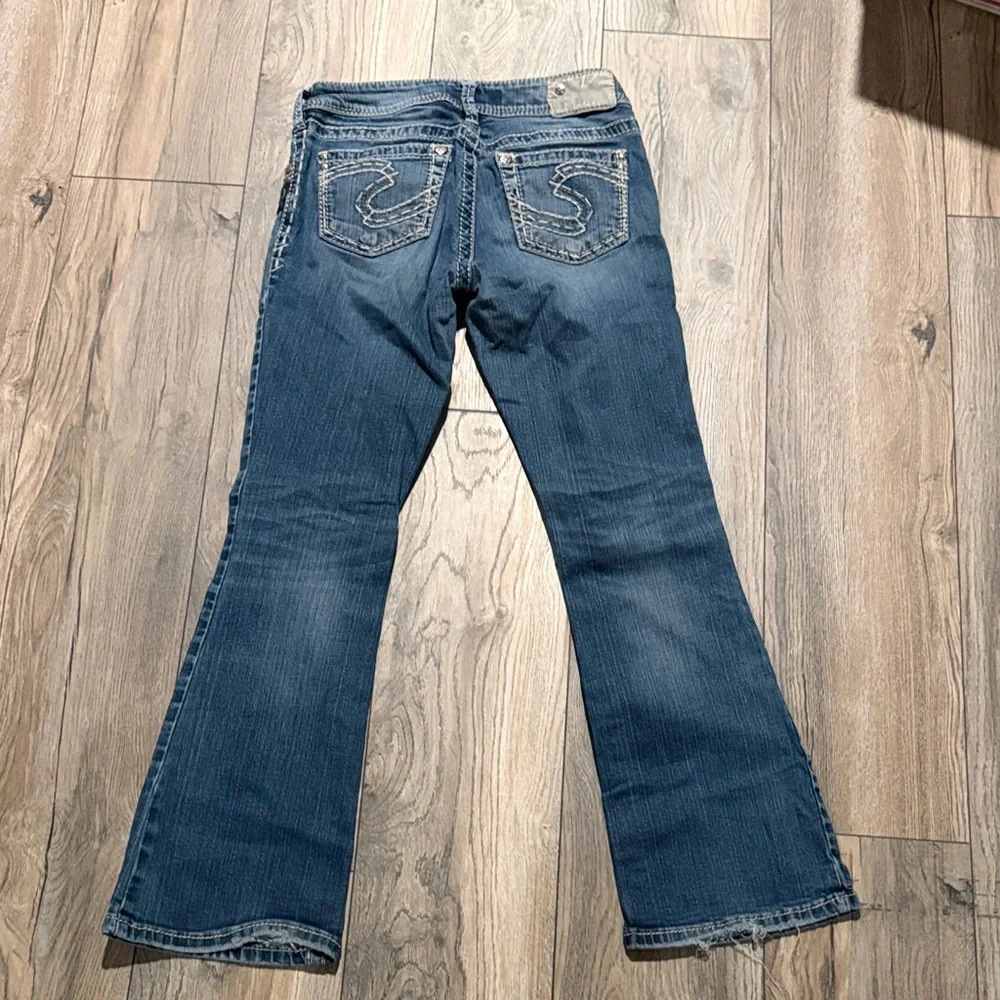 Silver Jeans - Picture 3 of 5